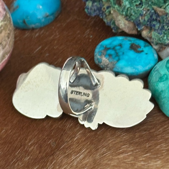 Kingman turquoise long statement southwestern sterling silver ring - Picture 3 of 10